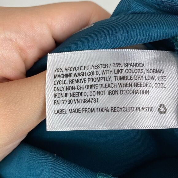 All in Motion Green Teal Leggings with Pockets - Picture 7 of 7